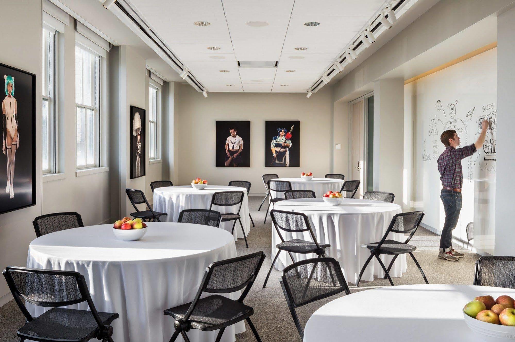 21C Museum Hotel Дърам Екстериор снимка
